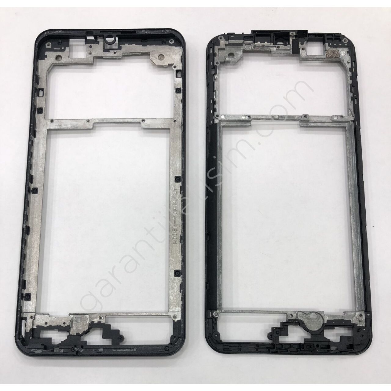 REEDER P13 BLUE MAX 2021/2022 EKRAN ÇITASI